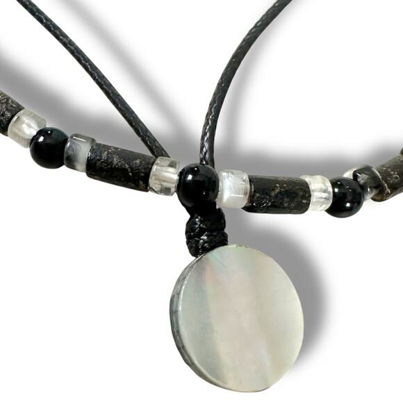 Free People Dora Layer Necklace in Black Bohemian Beach Layered Hippie 70s NWT - Picture 5 of 7